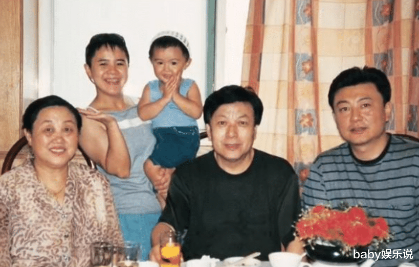 刘纯燕|“央视主持”王宁：将妻子当作女儿宠，将岳父母当作亲生对待