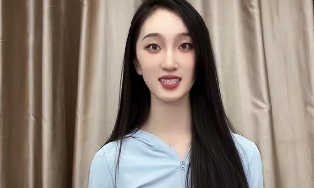 演唱会|云艺一女学生晒毕业舞蹈，被杨丽萍“翻牌子”，本人回应叫人失望