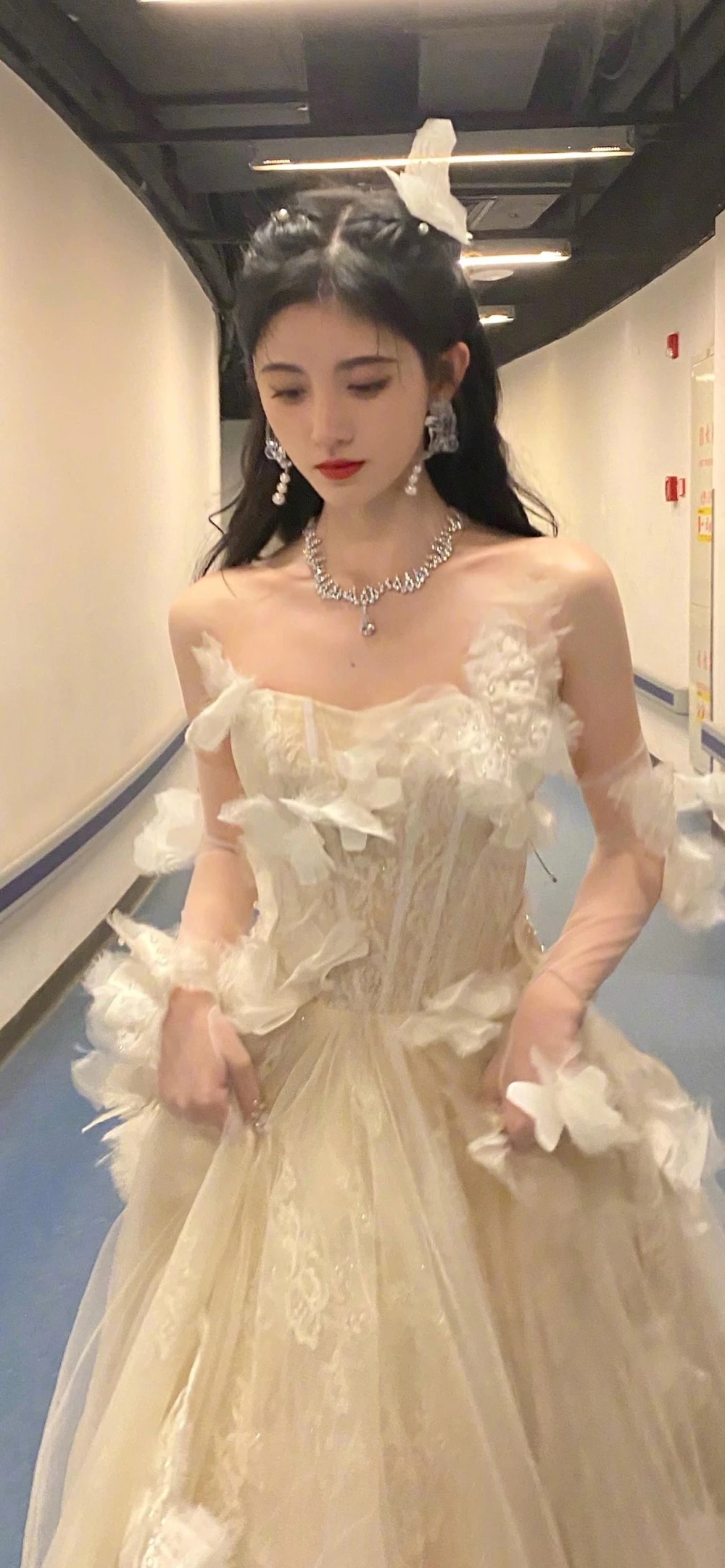 手机壁纸|【壁纸分享】鞠婧祎精美手机壁纸