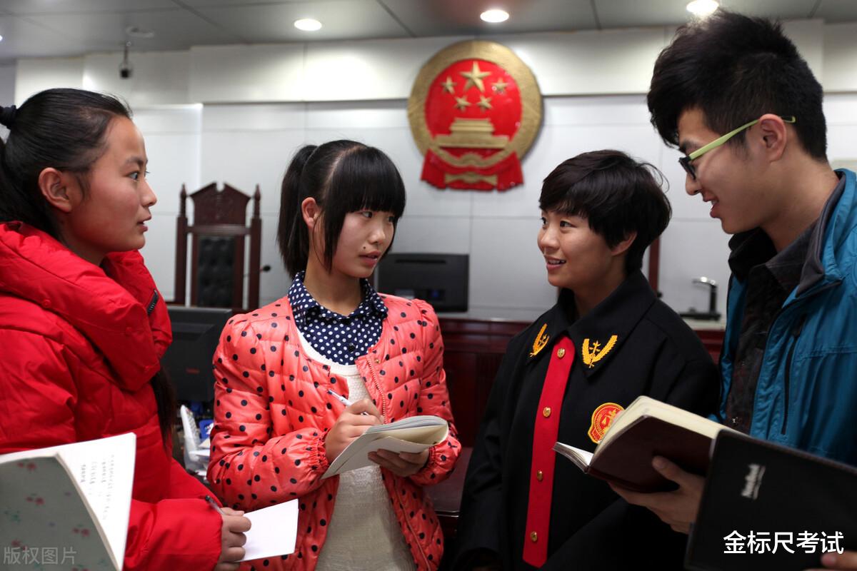 招聘|书记员岗位正在开始招人，应往届生可报，大专学历就行！