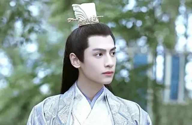 黄晓明|越瘦越难看的男明星:罗云熙幻灭,黄晓明泯然众人,张若昀变寡相