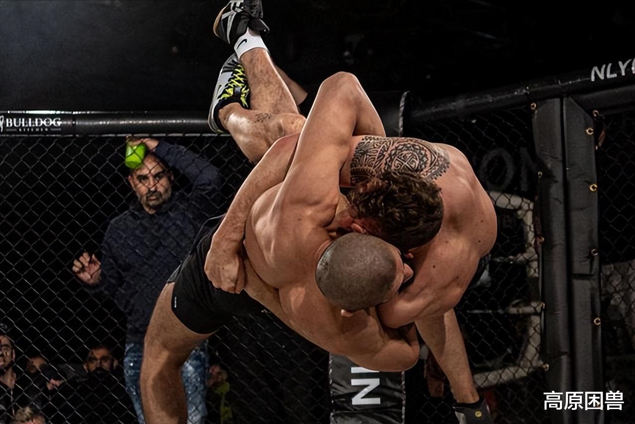 UFC|堪破生死的战士！UFC车臣不败狼王奇马耶夫，为什么那么强？