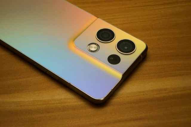 光与色的交错,OPPO Reno8 Pro微醺外观美学体验