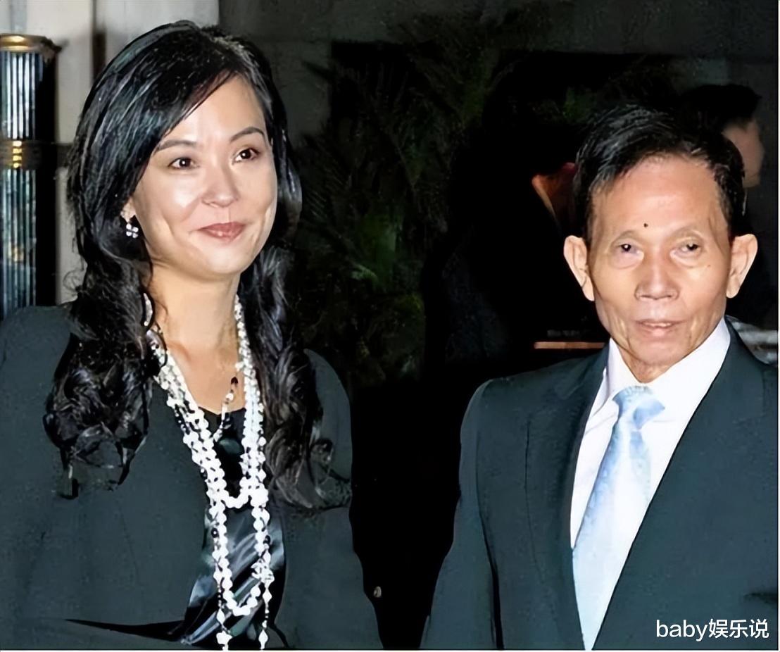 翁静晶|在刘家良葬礼上哭到昏厥的娇妻,转身嫁进赌王家,如今怎样了