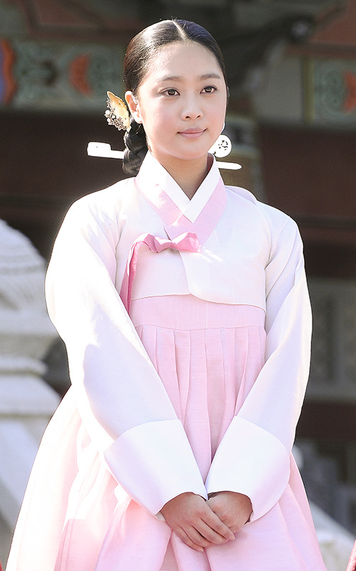 |入行11年首度做打女，曹宝儿饮柠水烧脂保天然靓样