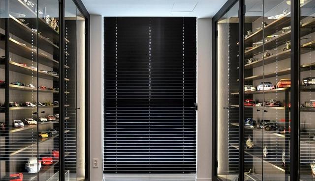 153的家,衣帽间、健身房、手办室一个不少,装成了理想的样子