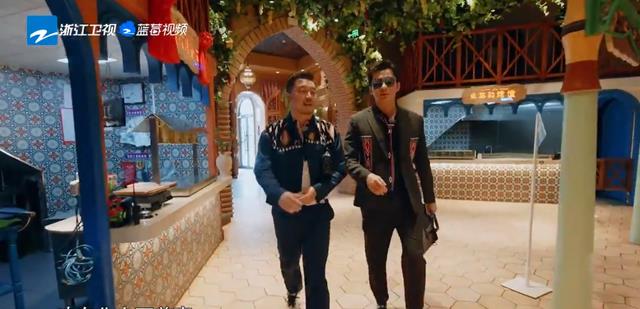 周深|奔跑吧周深重启丝绸之路,全程开挂学跳新疆舞,金句再创收视巅峰