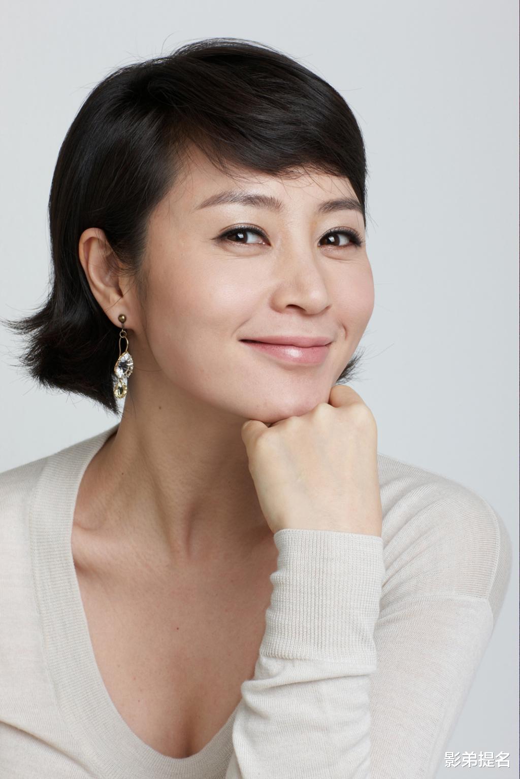 金惠秀 韩国影坛“美胸皇后”复出再拍古装剧，状态极佳被评不老女神