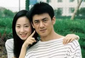 谭咏麟|“军旅一哥”任天野，婚后几十年为何0绯闻？看看妻子是谁就知道