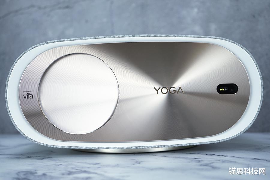 联想YOGA7000智能投影仪体验 2400流明配真1080P打造私人IMAX