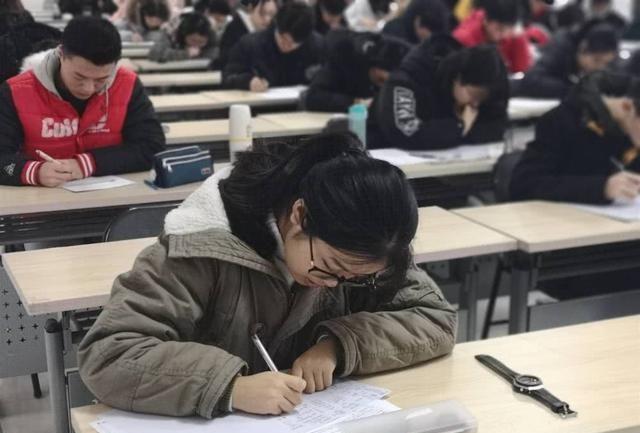 重庆|这8类事业编制人员有福了，或将晋升为“公务员”，看下有你份吗