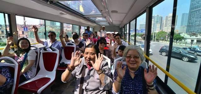 政协|几百元的老年旅行团,包吃包住还送礼物,旅行社是如何从中牟利