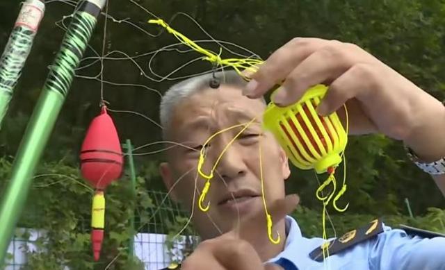 钓鱼|钓鱼人注意!汉江禁用的渔具有人却还在用,被当场抓走了
