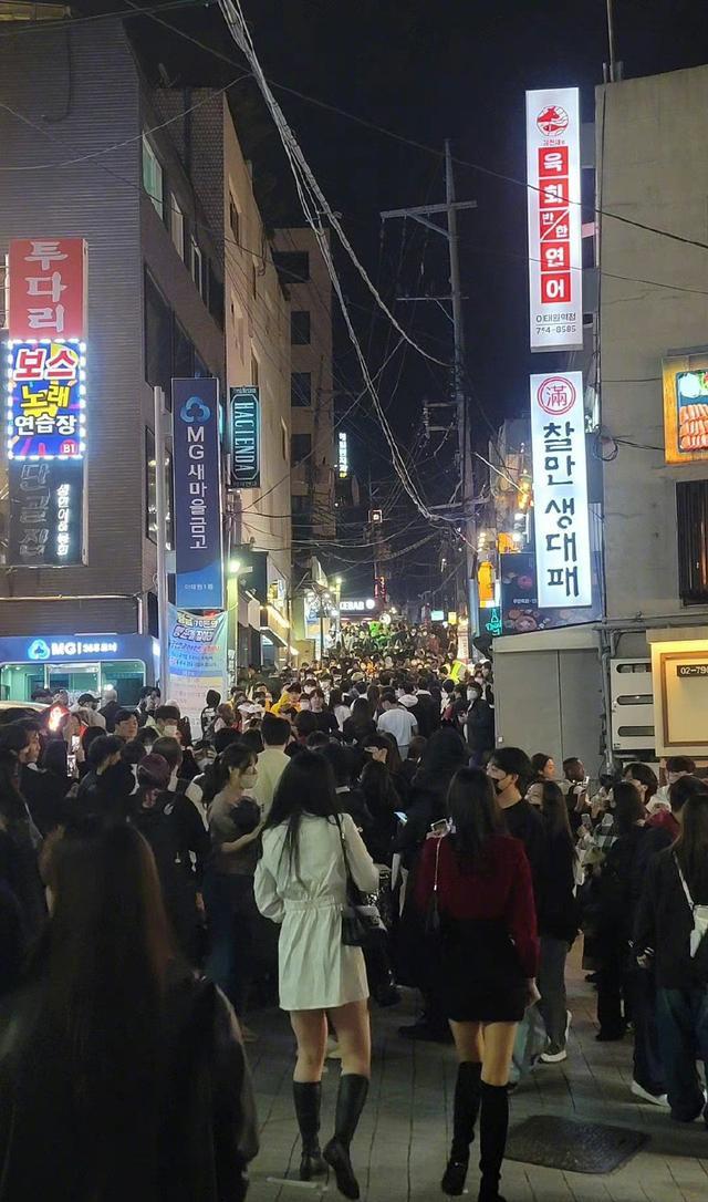 梨泰院踩踏事件发生后，韩流打歌节目，音乐节，艺人活动全部取消