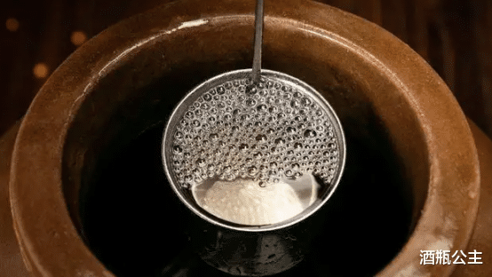 纯粮的都是好酒？不一定！资深酿酒师道出“3个标准”，建议弄懂