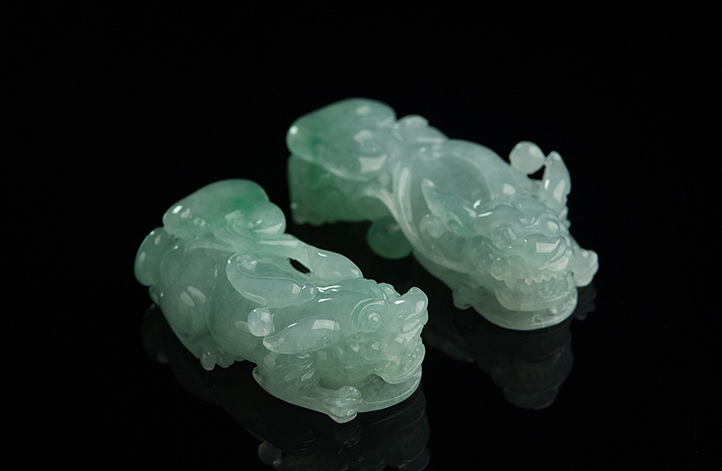 雕刻|翡翠的雕刻题材很多,其中五大瑞兽的配饰,很受人们的喜爱