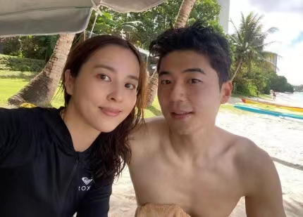 韩惠珍|韩惠珍晒近照秀恩爱 丈夫小8岁看不出年龄差 被誉为家庭剧女王