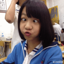 代课老师太美了,我上课老走神,脑袋乱糟糟放的全是乱码!