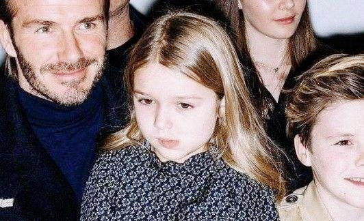 哈珀·贝克汉姆|贝小七:让英国女王都羡慕的人,父母拿115亿供她长大