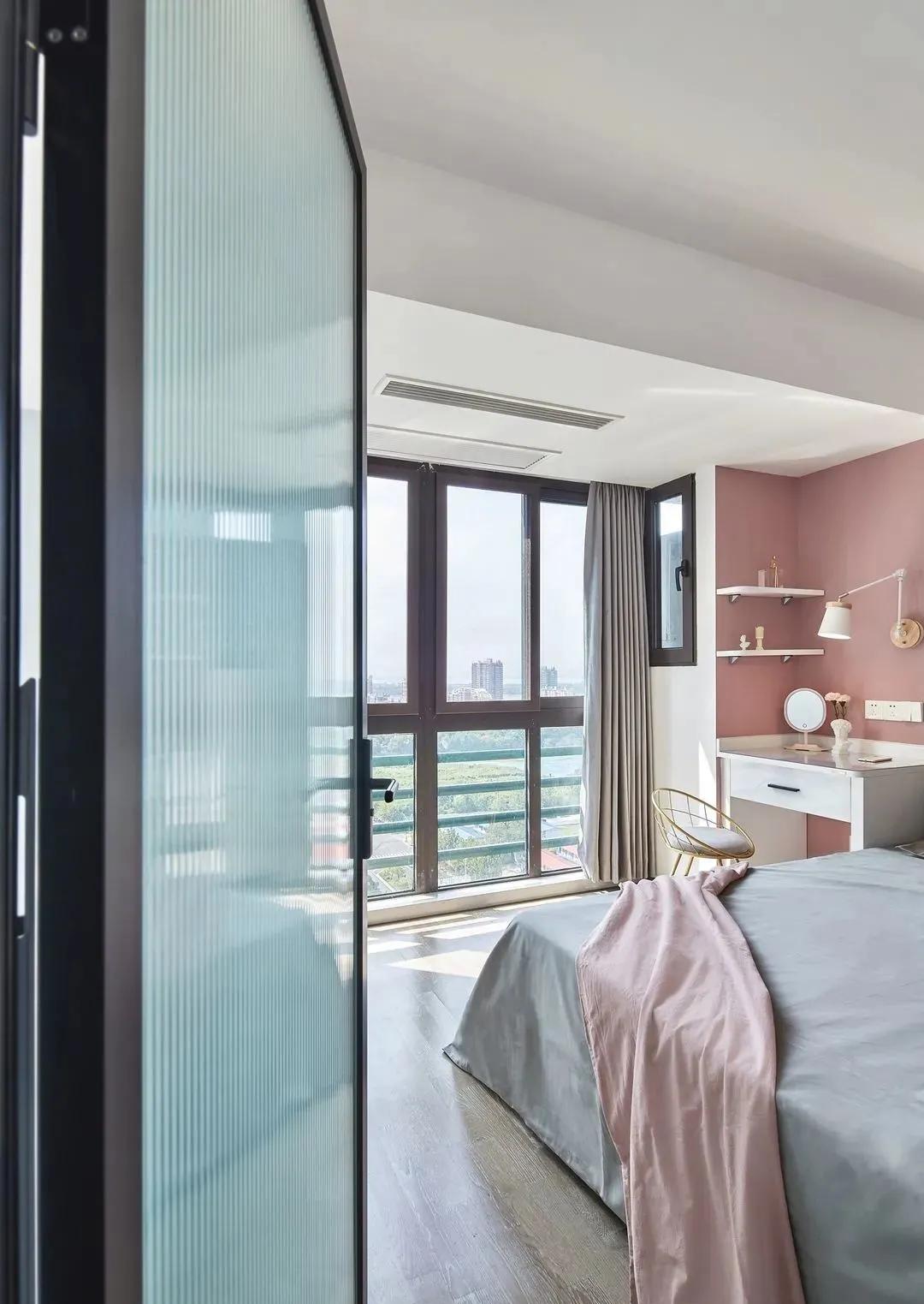 48㎡蜗居不光挤出2个卧室,还带一个书房琴房,你服不服?