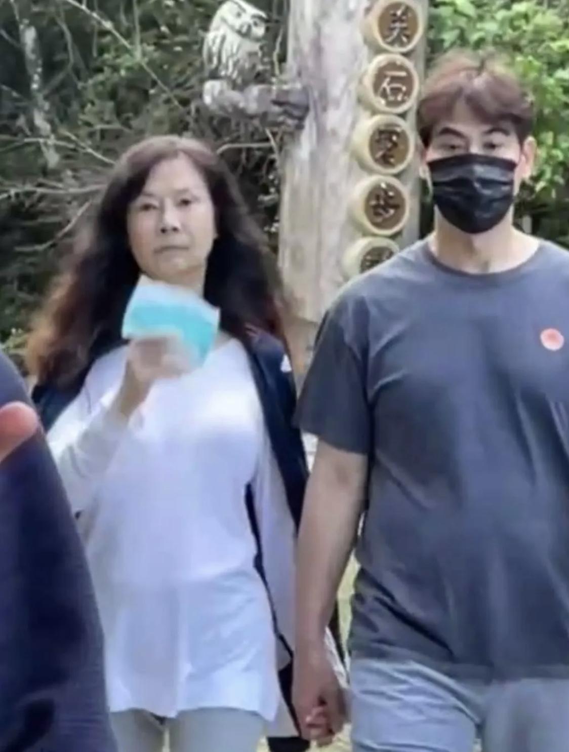 琼瑶|男人心海底针！6位貌美如花的琼女郎，都败给颜值不如自己的野花