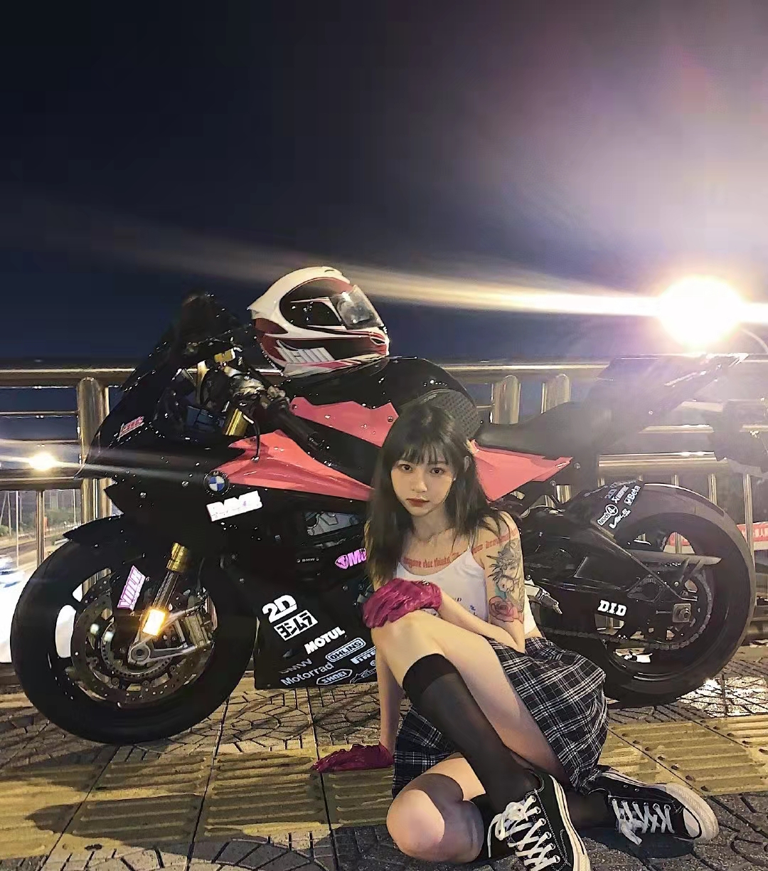 小姐姐|网红痞幼风波再起？三星邀请痞幼做宣传引争议，现已删除预热视频