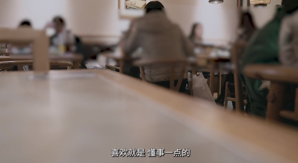 人物设定|她红了,人设也崩了?又一位背潜规则的女演员,竟然是她?