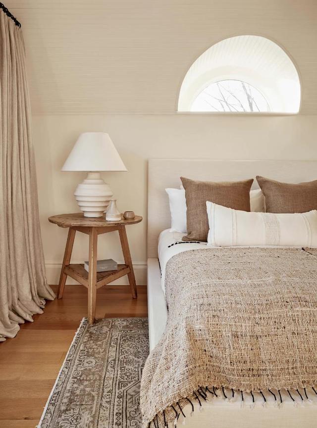 四口之家住在小镇老房子里,翻新成现代乡村风格后,非常温馨宜人