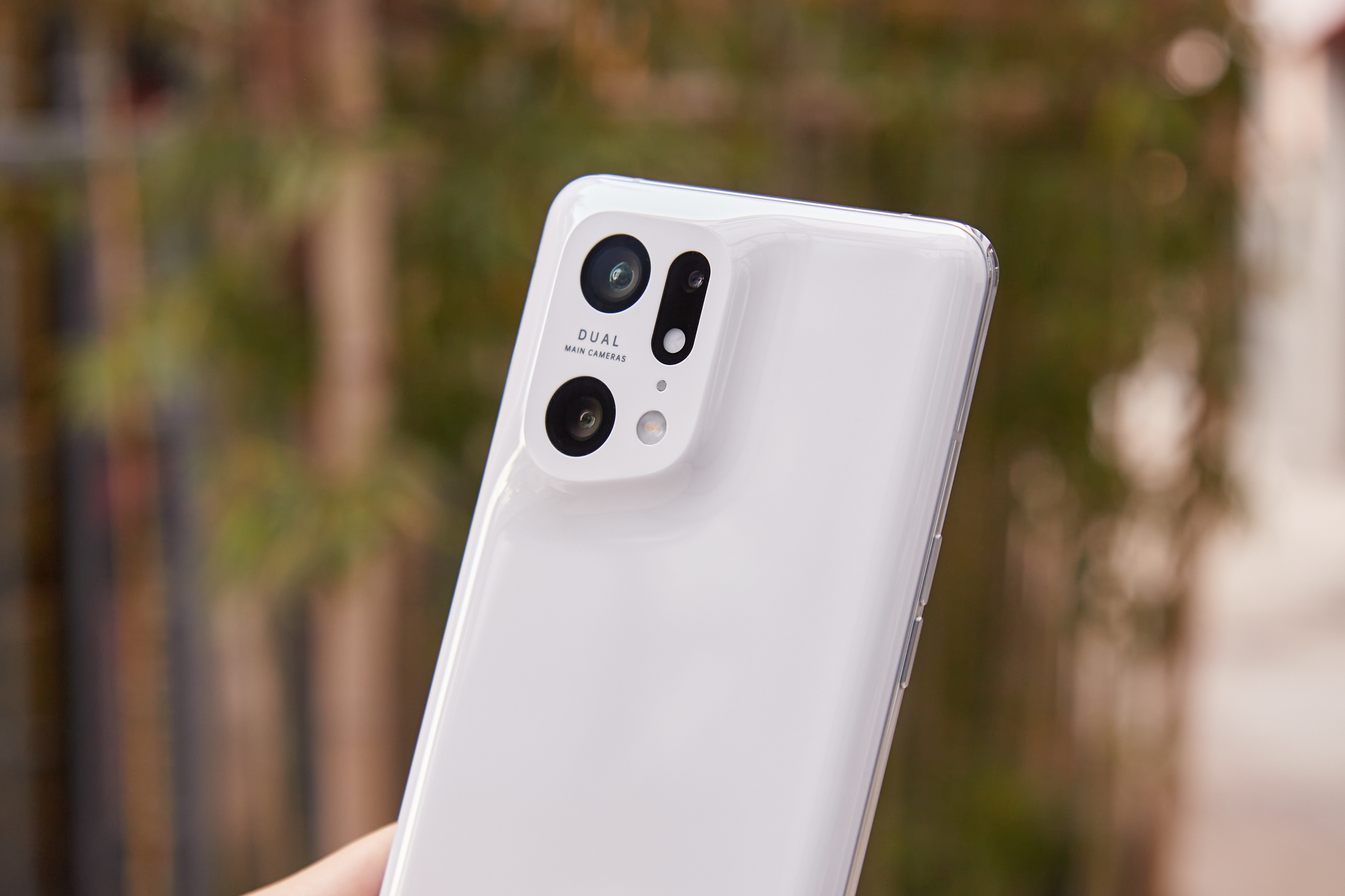 find x|Find X5 Pro天玑版开箱：换了一颗芯，这些体验全方位超纲？