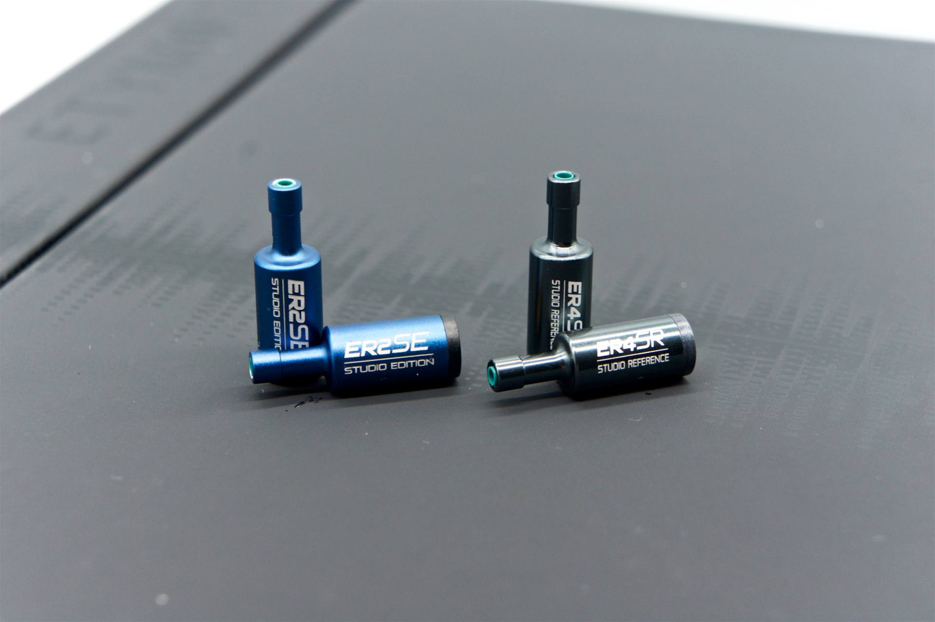 耳机|小四恒久远,一直是经典!入手蹭听音特美ER4SR