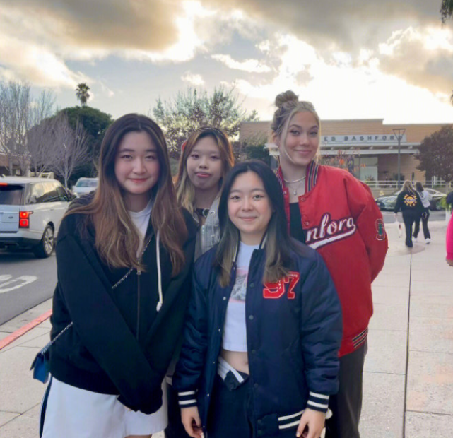 谷爱凌|谷爱凌曝恋情后首露面，一脸幸福难遮掩，与男友更多亲密互动被扒