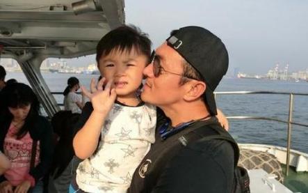 被妻子骗走5000万家产，6个孩子无一亲生，赵擎的醒悟来得太晚了