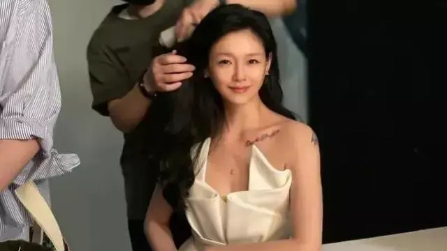大S|大S再婚后首复工！身上满是纹身好掉价，一条广告捞钱400万台币