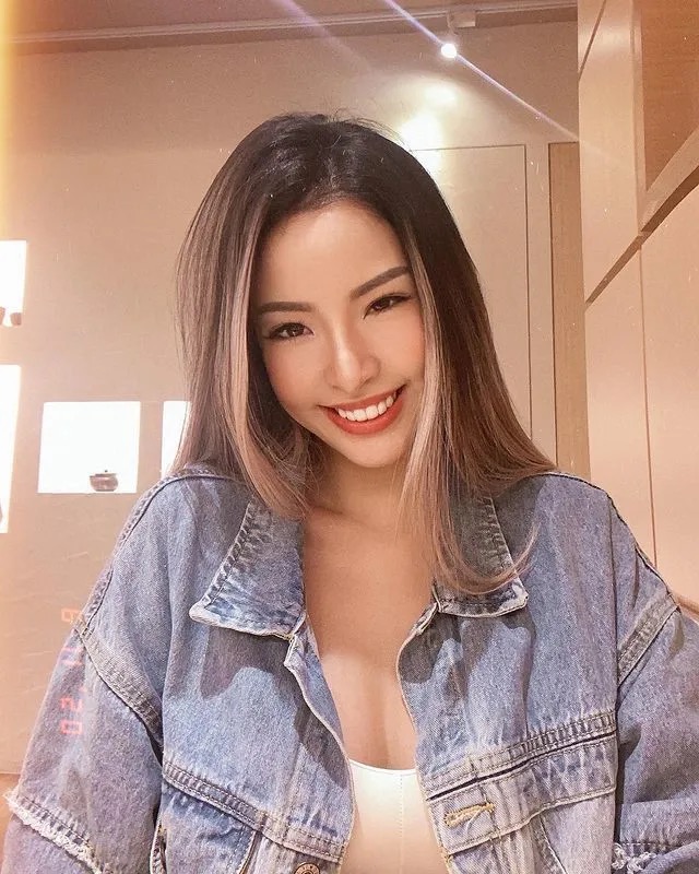 高圣远|与新加坡空姐分手后，52岁高圣远又恋上越南女富婆，两人相差24岁