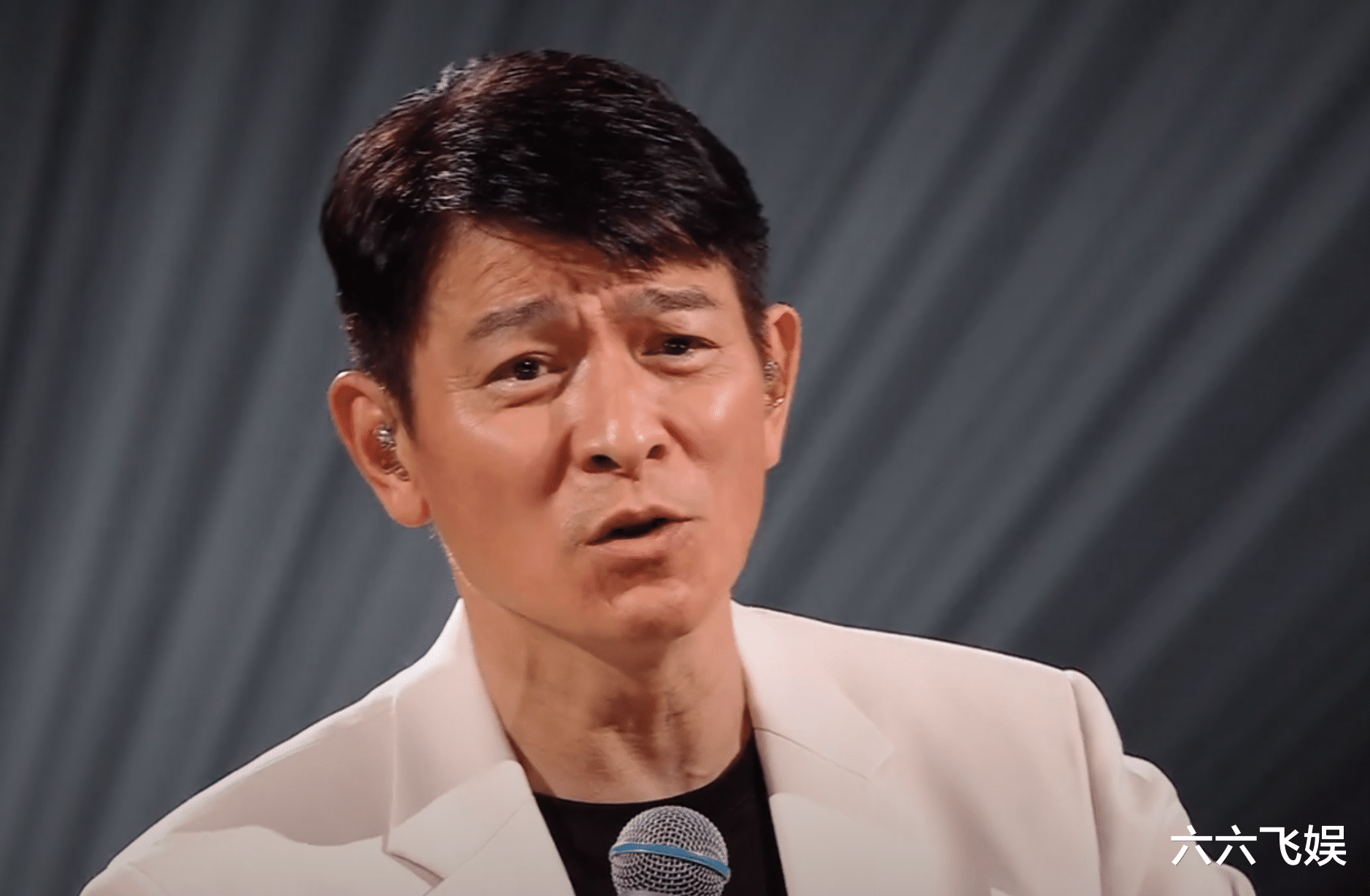 刘德华|刘德华称被误解,写词的启蒙是李小龙,林子祥和谭咏麟让他更坚定