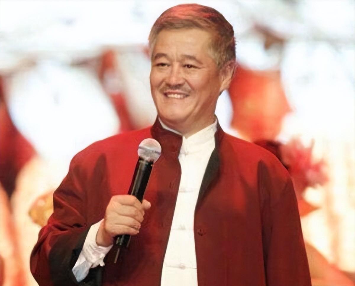 春晚|兔年春晚赵本山和陈佩斯无缘！语言类节目要靠脱口秀演员挑大梁