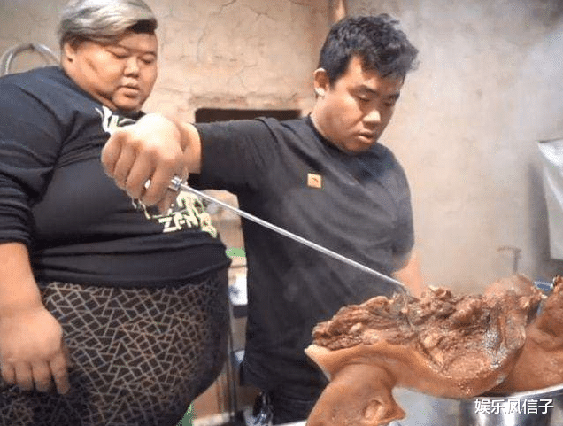 南瓜 胖猴子减肥效果不明显，双腿乌青像穿了秋裤，脸上肥肉未见减少