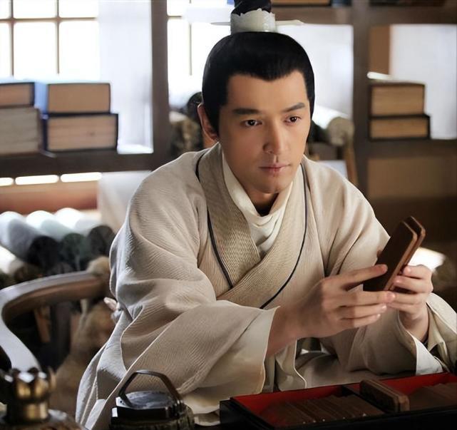 胡歌|胡歌的29岁妻子是福建白富美，有影视及建筑公司