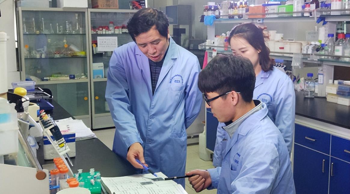 求职|名校高材生求职碰壁,含泪表示:后悔报考此专业,浪费了高考分数