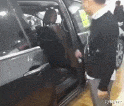 |“钓鱼钓出来个破石头，看起来很值钱”还是放回去心里踏实点！