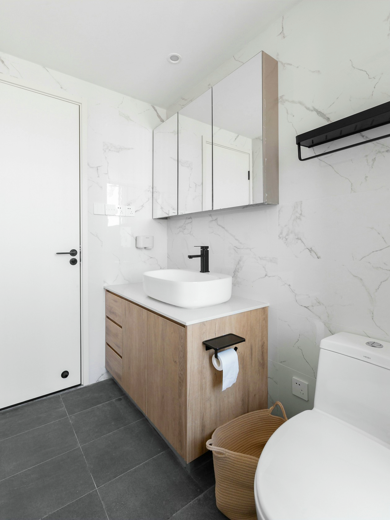 这才是永不过时的装修,全屋浅色调,干净又舒适,住过才知道多爽