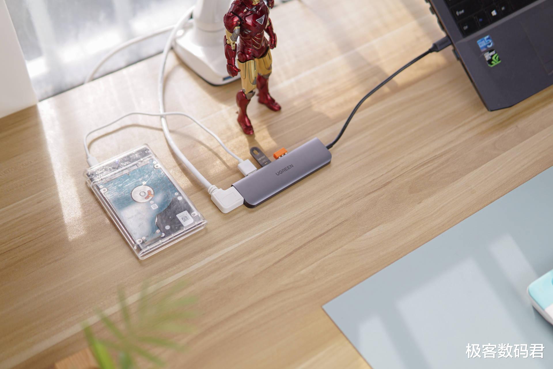 USB|支持4K 60Hz、100W PD快充，绿联五合一拓展坞使用体验