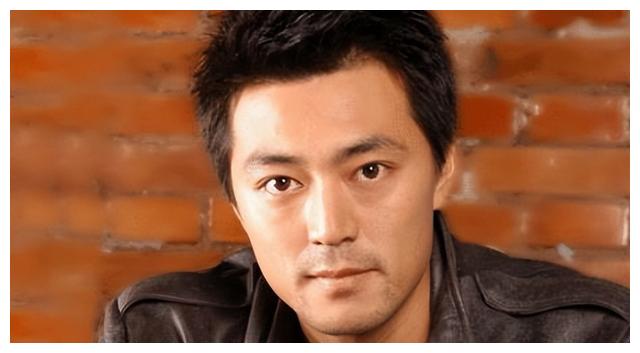 曾黎|“中戏两百年一遇的美女”曾黎,为何不爱帅哥,46岁仍未婚?