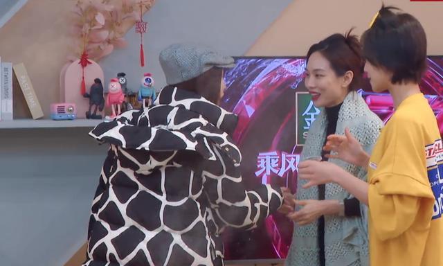 蓝盈莹|蓝盈莹的真实身高让张柏芝惊讶,其实不少女星看着矮实际上挺高