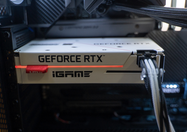 机箱|高性价比内存新选择，金百达RGB灯条测评