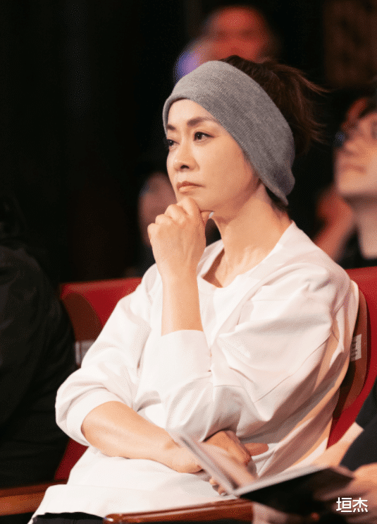 毛阿敏|毛阿敏：含泪追忆亡夫，260亿遗产拱手相让，余生只想做个好妈妈