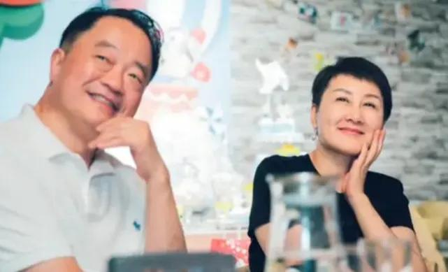 张凯丽|夫妻恩爱婆媳和睦，女儿温柔可人，张凯丽为什么这样幸运？