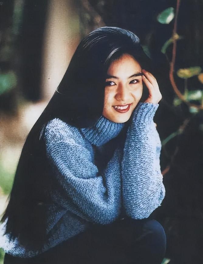 杨采妮|女星杨采妮，与金城武、吴奇隆上演三角恋，为爱退圈却赔光2000万