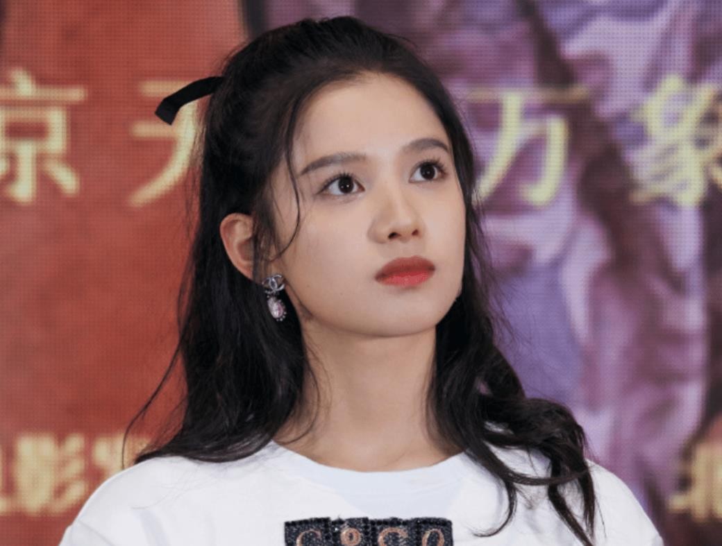 张婧仪|受公司力捧出演爆剧,搭档徐帆演技受赞,后参加综艺受黄磊优待?