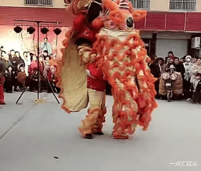 古力娜扎|孙海洋一家游玩珠海长隆,买家门口舞龙舞狮,国庄村刻意为之?